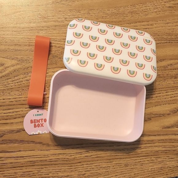 Pink Bento box - Picture 1 of 6